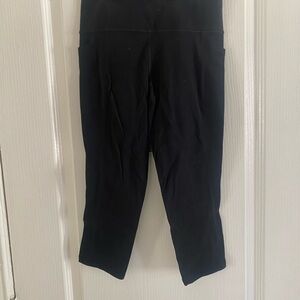 Athleta Black Capri Leggings with Stash Pocket